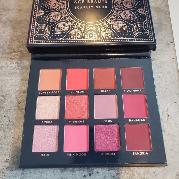 Ace Beaute "Scarlet Dusk" eyeshadow palette - Picture 1 of 4